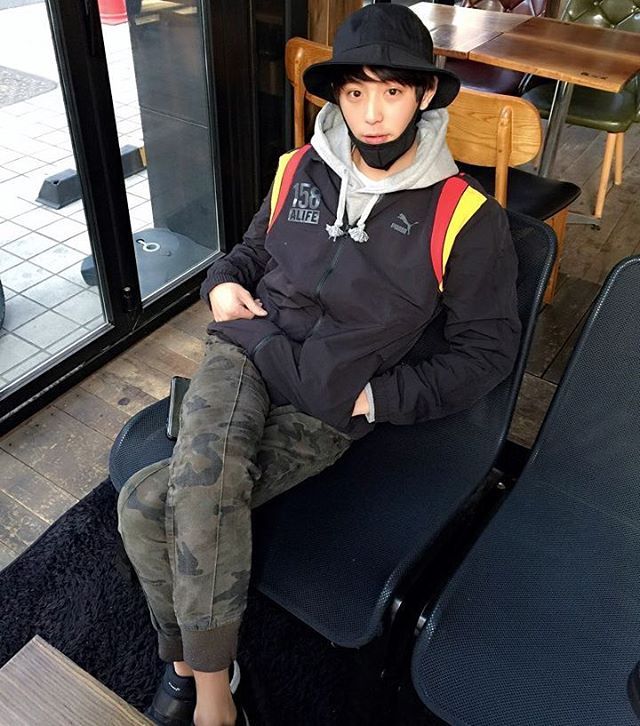 나이보다 10살은 어려 보이는 배우 현우.jpg | 인스티즈