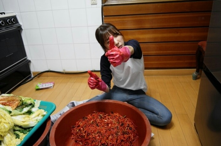 김장하는 지숙.jpg | 인스티즈