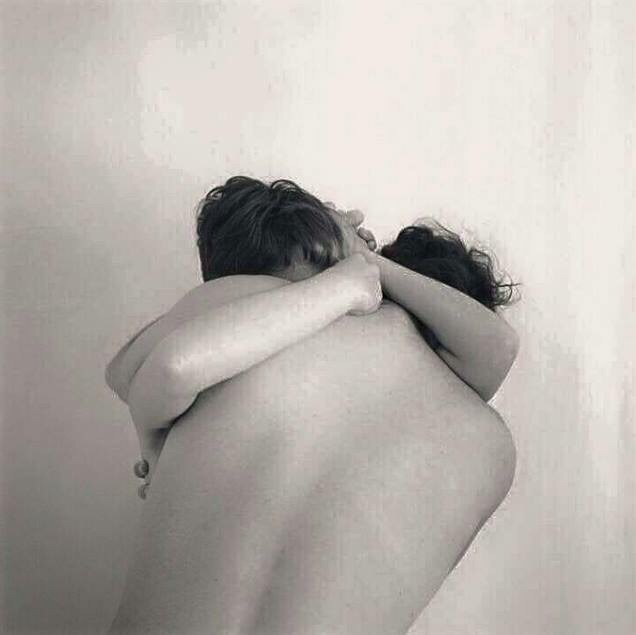 여자친구와 온 몸으로 빈틈없이 껴안기 .jpg | 인스티즈