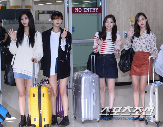 9/5 트와이스 미나 김포공항 입국사진~♥ (사진많음) | 인스티즈