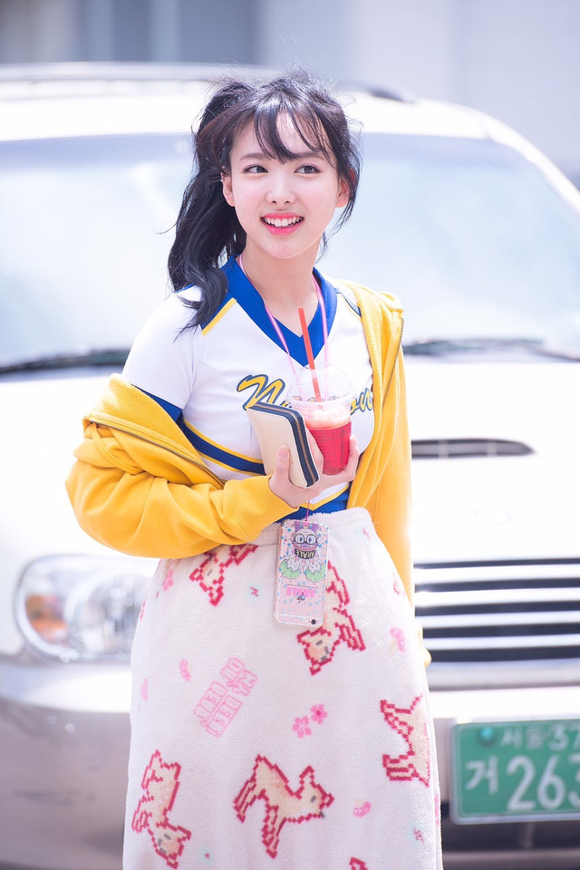 [트와이스] 과즙을 마시는 과즙녀 | 인스티즈