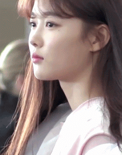 실물 느낌 나는 오늘의 김유정 움짤 | 인스티즈