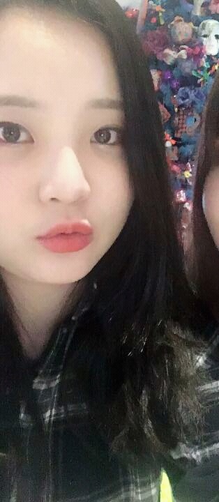 송중기 산다라박 친여동생 최근 모습 | 인스티즈