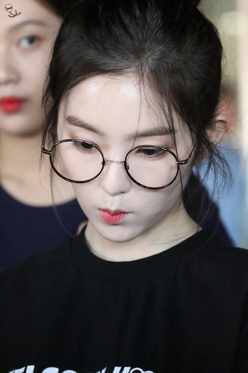 안경이 잘 어울리는 아이린.jpg | 인스티즈