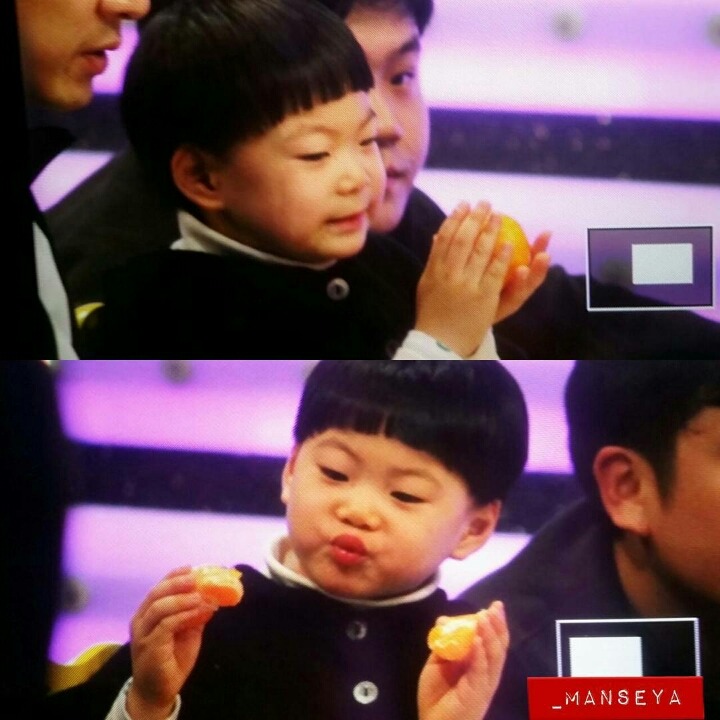 연예대상을 참석한 삼둥이 관람태도 | 인스티즈