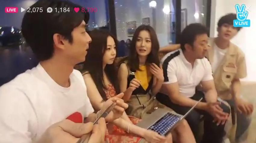 케미 쩌는 부산행 배우들과 이쁨 받는 소희.gif | 인스티즈