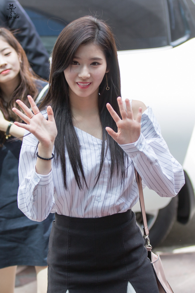 어제자 트와이스 사진 모음 | 인스티즈