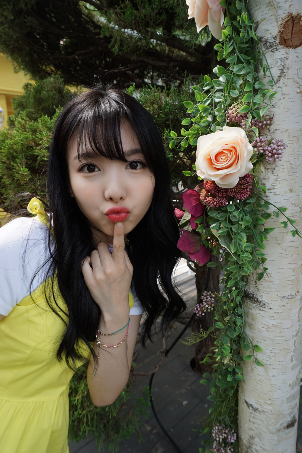 오늘 생일이라고 마구 풀리는 (이쁜) 나연이 미공개짤들...:P | 인스티즈