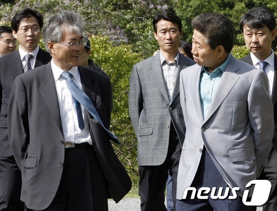 보고 계십니까 | 인스티즈