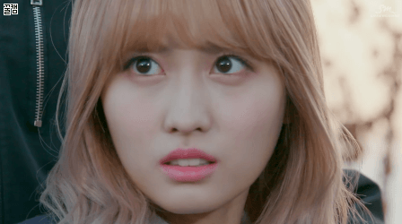 트와이스 모모 나비잠 뮤비 움짤.gif | 인스티즈