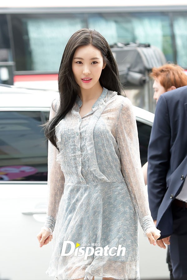 현재 브랜드 행사 참석중인 연예인들.jpg | 인스티즈