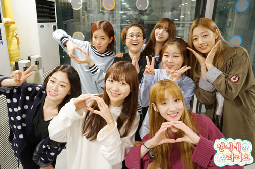 [러블리즈] 언니네 라디오 홈피에 올라온 사진 몇장 | 인스티즈