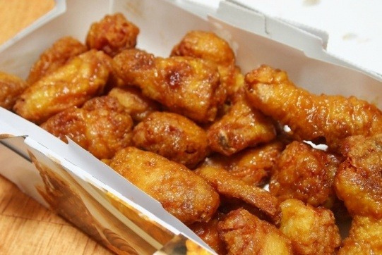 본 치킨 이미지