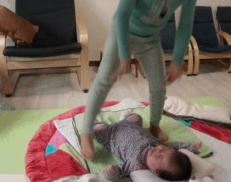 [오마이베이비] 언니가 여동생을 대할 때 VS 오빠가 여동생을 대할 때 | 인스티즈