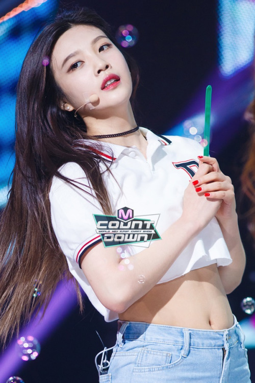꾸준히 본인이 섹시하다 주장중이었던 조이.jpg | 인스티즈