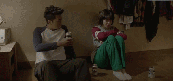 [응답하라1994] 현실에선 쓰레기도 칠봉이도 아니고 해태랑 썸타기 마련이쟈나.JPG | 인스티즈