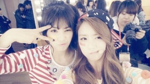 박초롱&윤보미 | 인스티즈