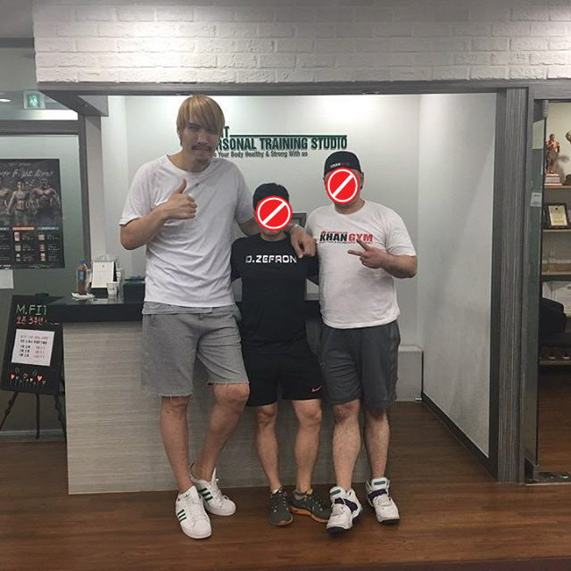 최홍만과 일반인 사이즈 비교 | 인스티즈