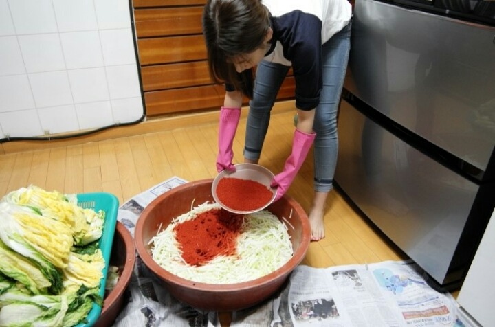 김장하는 지숙.jpg | 인스티즈