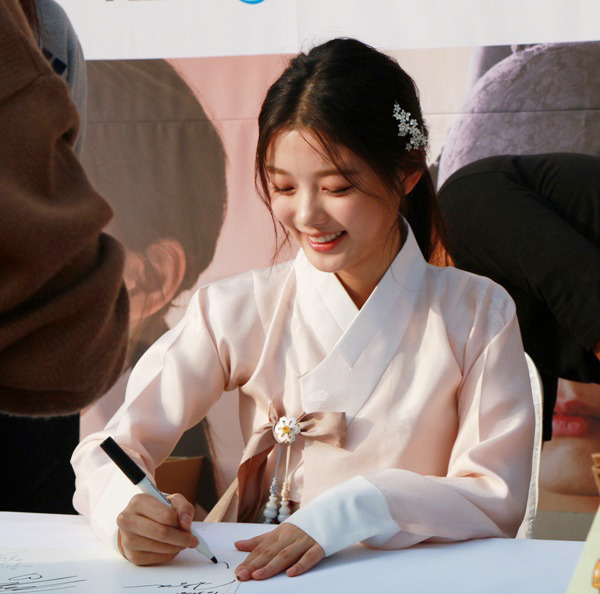 2016년 김유정 .JPG | 인스티즈