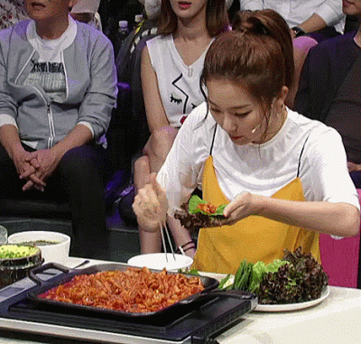 슬기 먹방.gif | 인스티즈