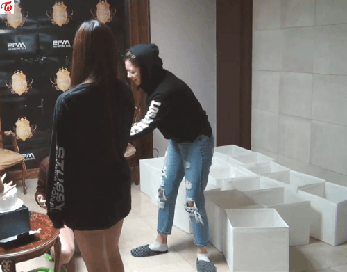 [트와이스] 얼굴에 면도크림 바른 모모링 ㅋㅋ | 인스티즈