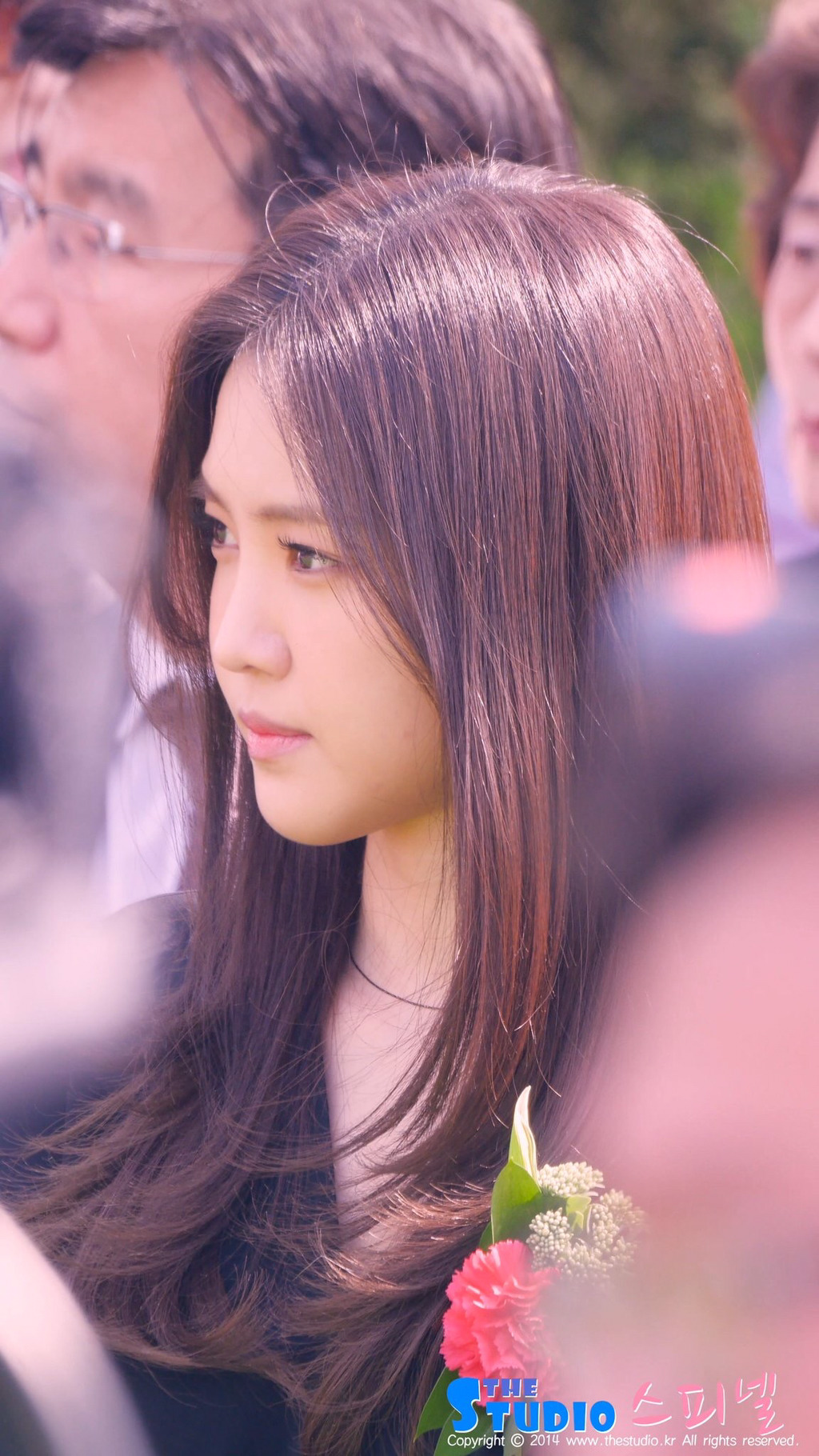 오늘자 손나이쁜 손나으니 | 인스티즈