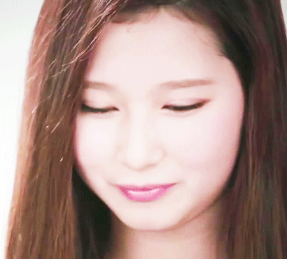 눈이 큰 트와이스 사나.gif | 인스티즈