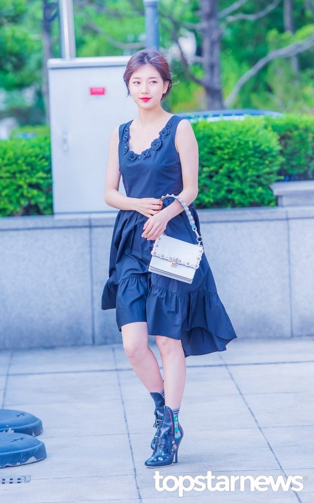 방송에서 결혼 발표하는 남자연예인 | 인스티즈