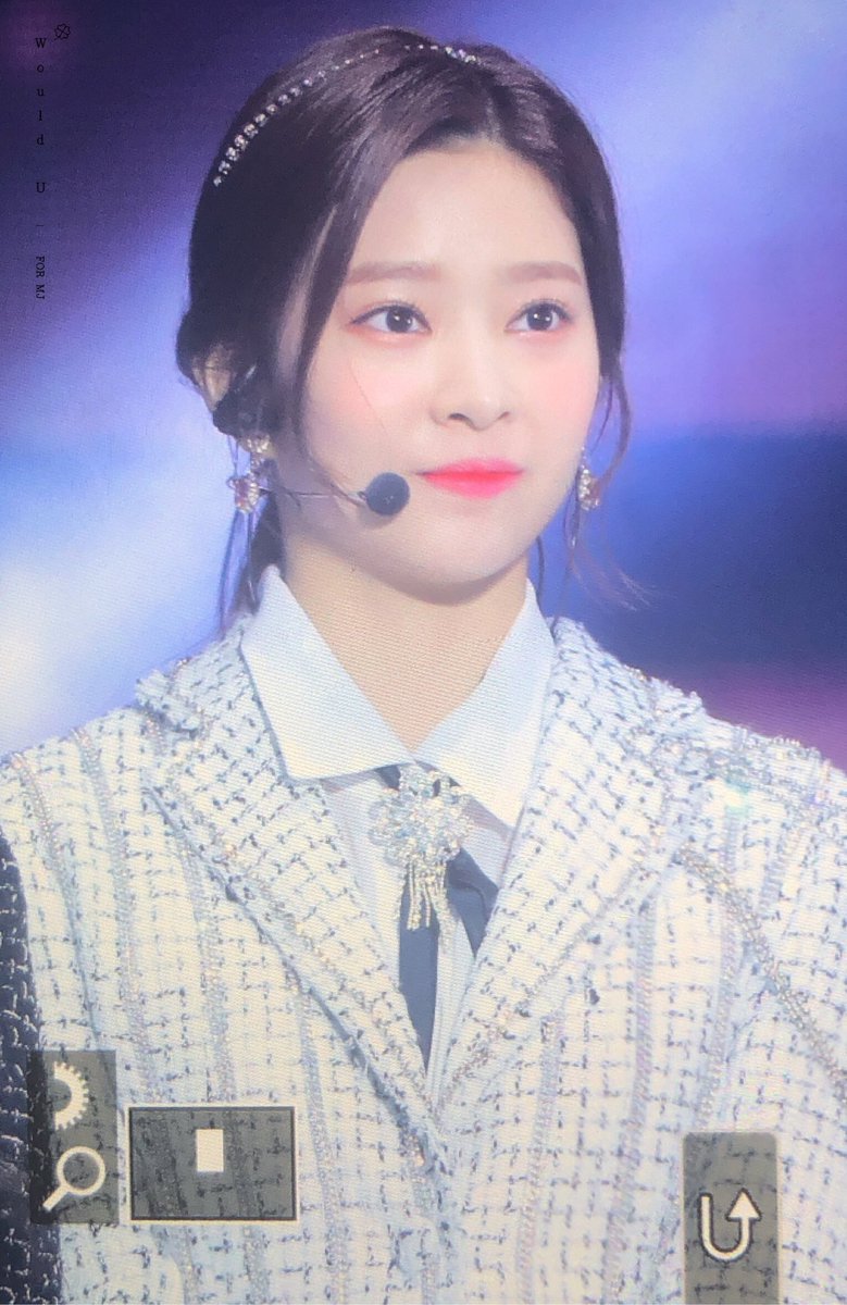 프리뷰로 보는 오늘자 아이즈원 김민주.jpg | 인스티즈