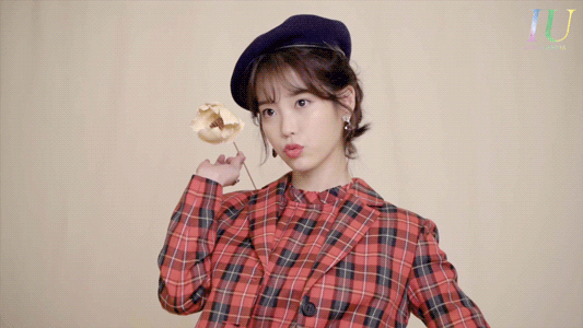 2018 캘린더 프리뷰 아이유.jpgif | 인스티즈