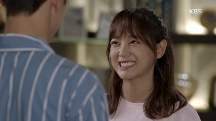 [학교2017] 짝사랑녀 보고싶어서 치킨 3번이나 시키는 돈많은 고딩.jpgif | 인스티즈