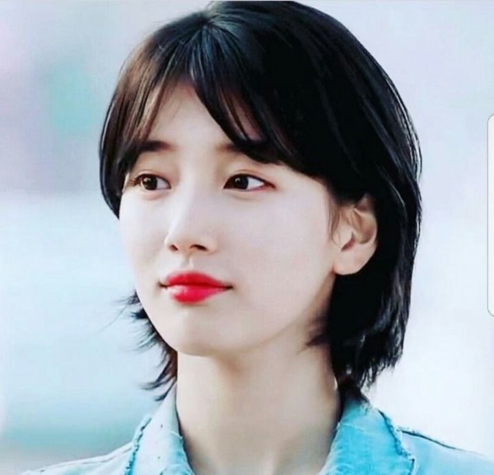 기분이 좋아서 올려보는 수지 | 인스티즈