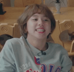 정체성에 혼란이 온 모모와 사나 | 인스티즈