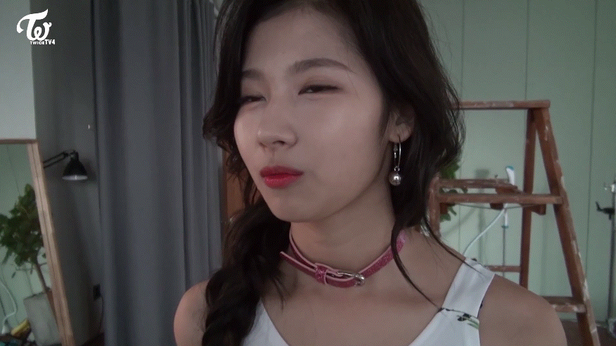 겨드랑이 보여주는 트와이스.GIF | 인스티즈