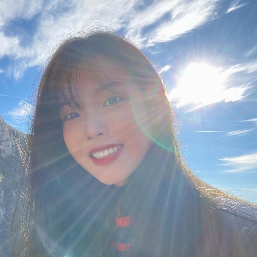 스페인 여행중 아이유 인스타 업데이트 | 인스티즈
