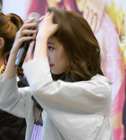 곰에서 여신으로 변신 중.gif | 인스티즈