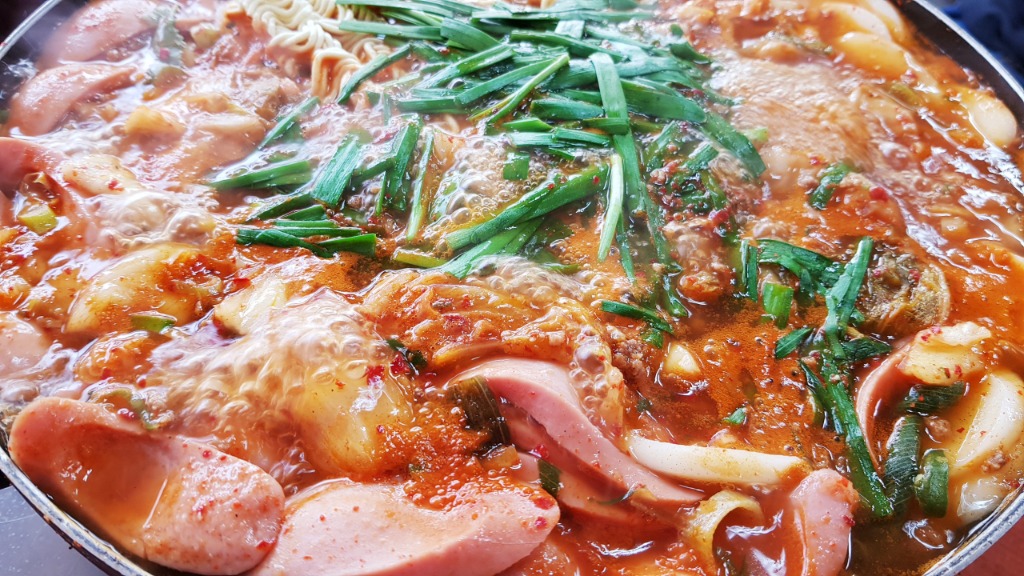 주관적으로 김치찌개보다 맛있는 찌개 | 인스티즈