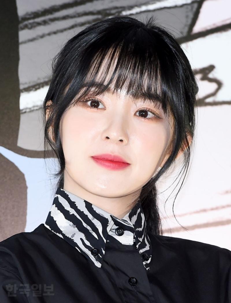 남녀아이돌 100명이 뽑은 제일 예쁜 여자 아이돌.jpgif | 인스티즈