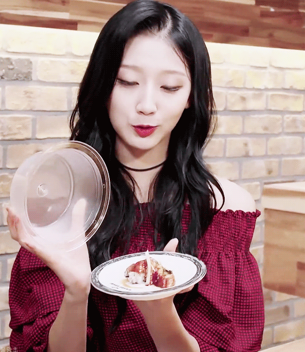 [러블리즈] 크로아상을 먹어서 예인이 | 인스티즈