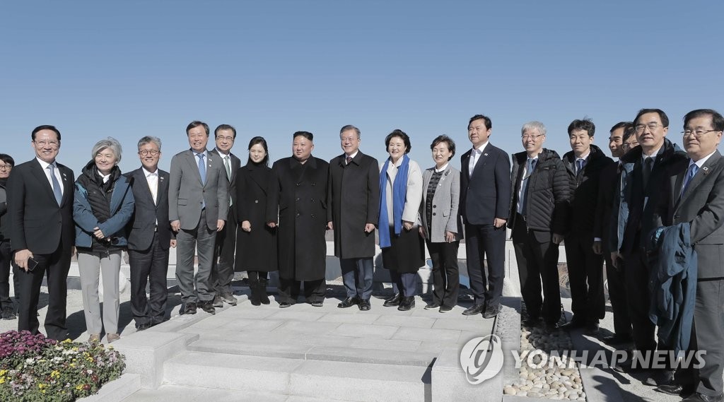 보고도 믿기지가 않아요 두 정상 내외와 백두산, 레알입니까!!! | 인스티즈