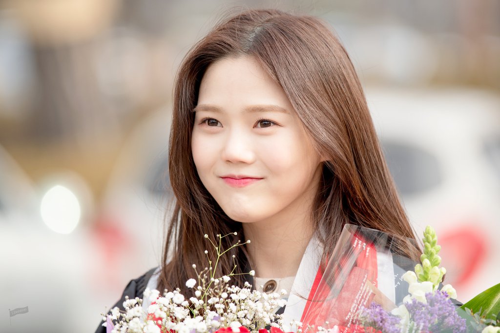 [아이돌] 표정이 다양한 오마이걸 리더 효정 .JPG | 인스티즈