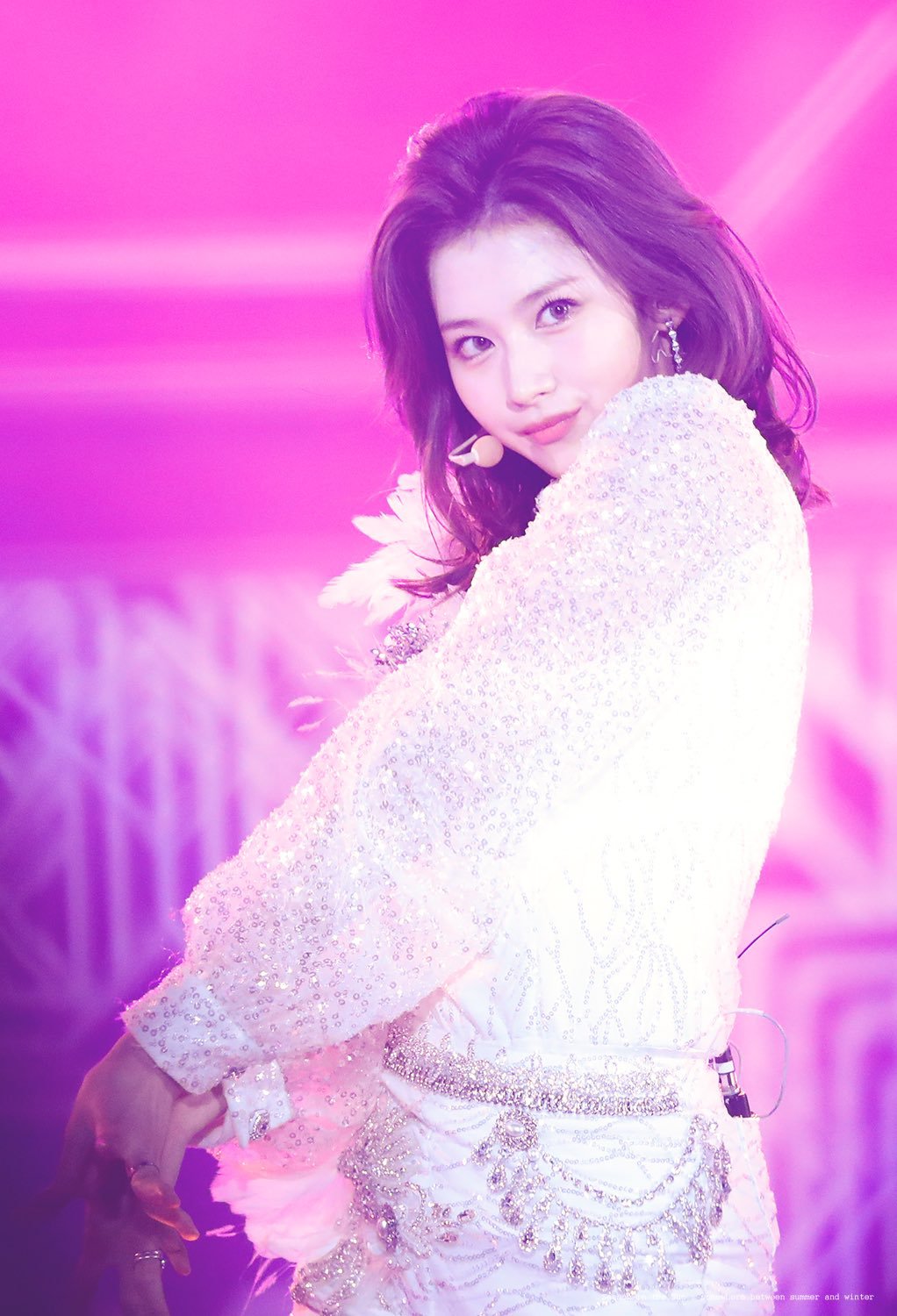 오늘이 생일인 트와이스 사나.jpgif (335장) | 인스티즈
