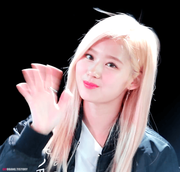 트와이스 사나 금발머리시절.jpgif | 인스티즈