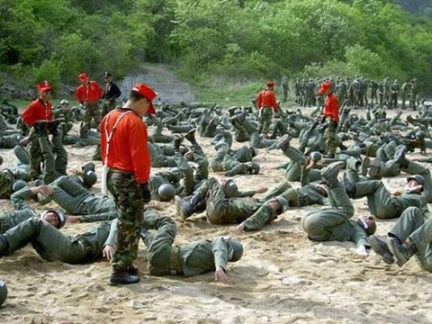 본인이 군대에서 받았던 훈련 종류와 횟수는? | 인스티즈