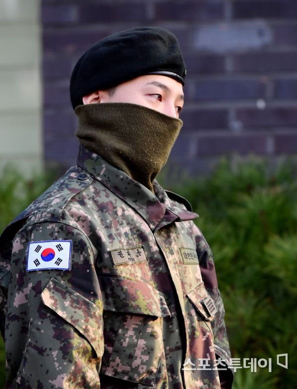 998FE74A5DB4E3DD2EB518