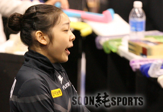 [김연아] 광고와 현실의 차이.gif | 인스티즈