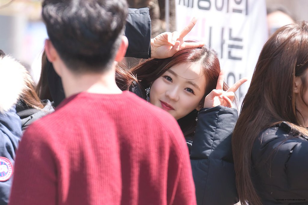 에이프릴의 막냉이 진솔이.jpg | 인스티즈