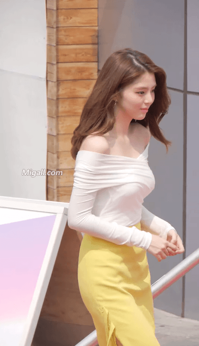 연기자 데뷔해서 실물 털린 인스타 여신.gif | 인스티즈