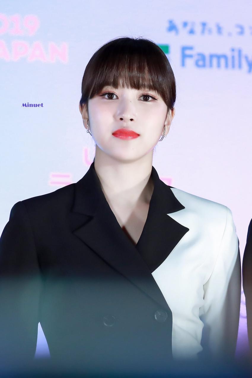 입가리고 웃는데 설레이게 되는 묘이 미나.gif | 인스티즈